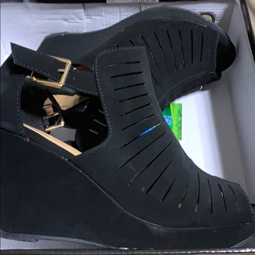 Bella shoes